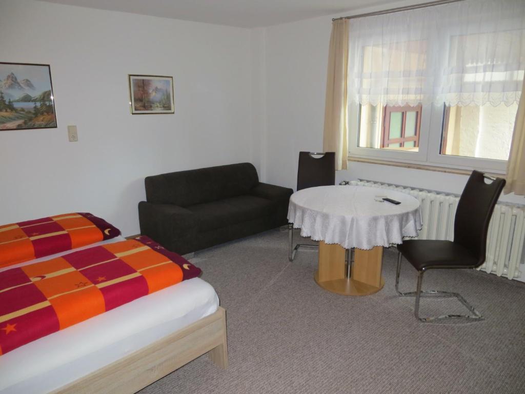 Ferienwohnung & Zimmervermietung Wolf room 2